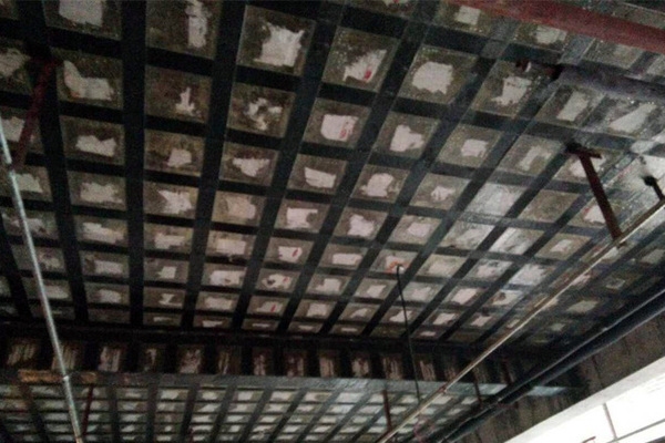 碳纖維布粘貼常見問題，碳纖維布粘貼施工中的常見問題及應(yīng)對策略