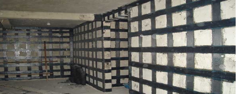 碳纖維加固前后結(jié)構(gòu)性能對(duì)比，碳纖維加固對(duì)結(jié)構(gòu)性能提升的顯著